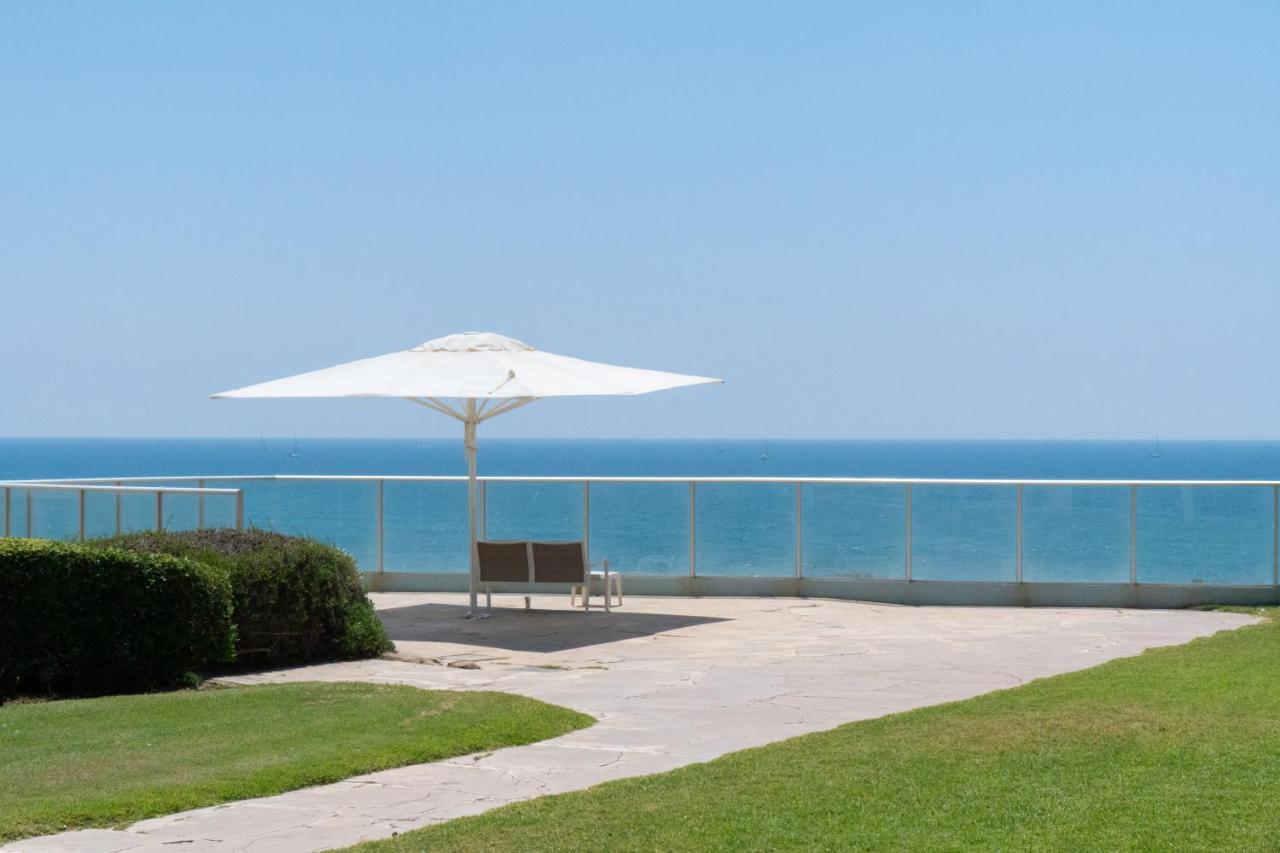 Sea View Stylish 1Br With Balcony By Beachfront Stay Herzelia المظهر الخارجي الصورة